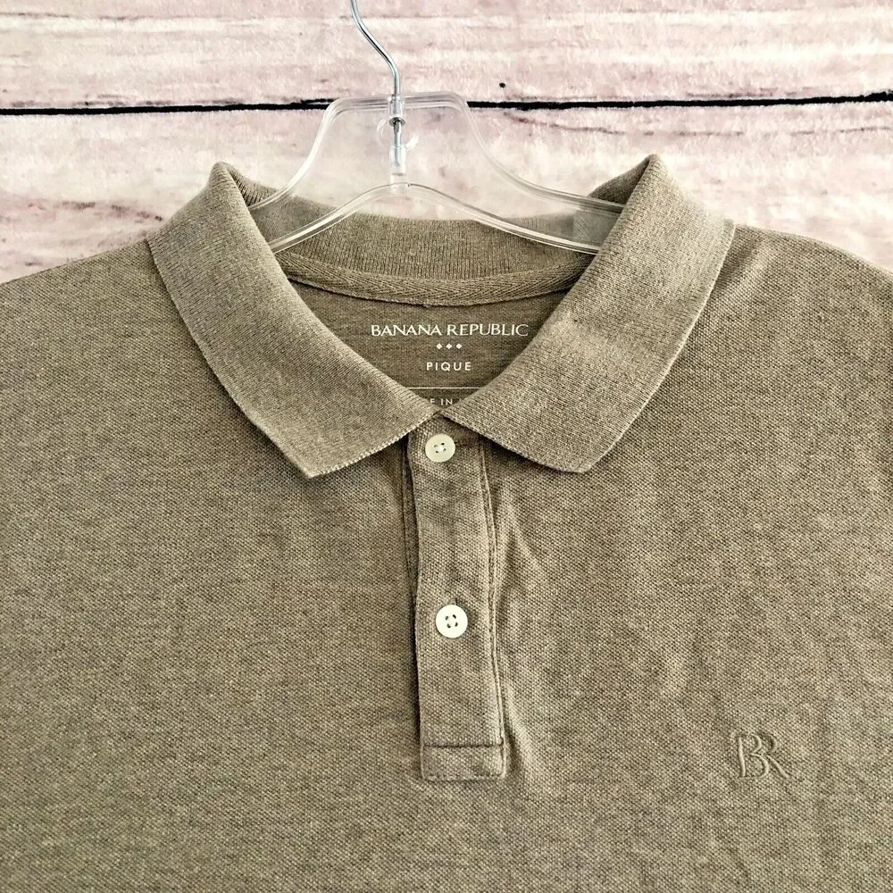 Banana Republic Pique Polo Shirt XL Mens Tan Monogram Cotton Logo Rugby Golf Dad